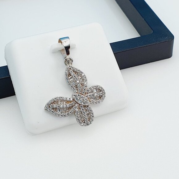 - "925 Sterling Silver Cubic Zirconia Pendant, UU1P6A6032 - Picture 4 of 7